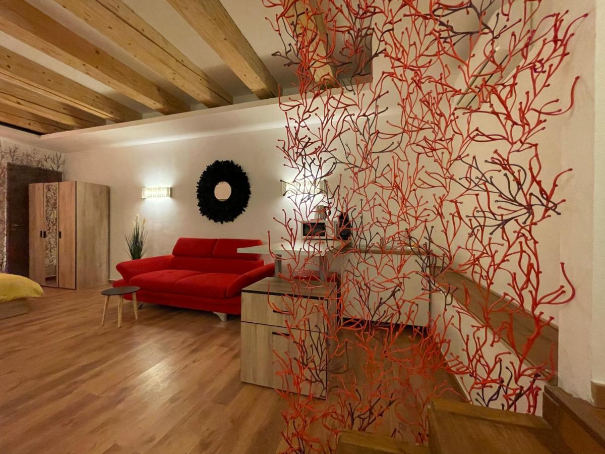 New Workspace Studio Savoya9 Self Check In Old City Center Timisoara Luaran gambar