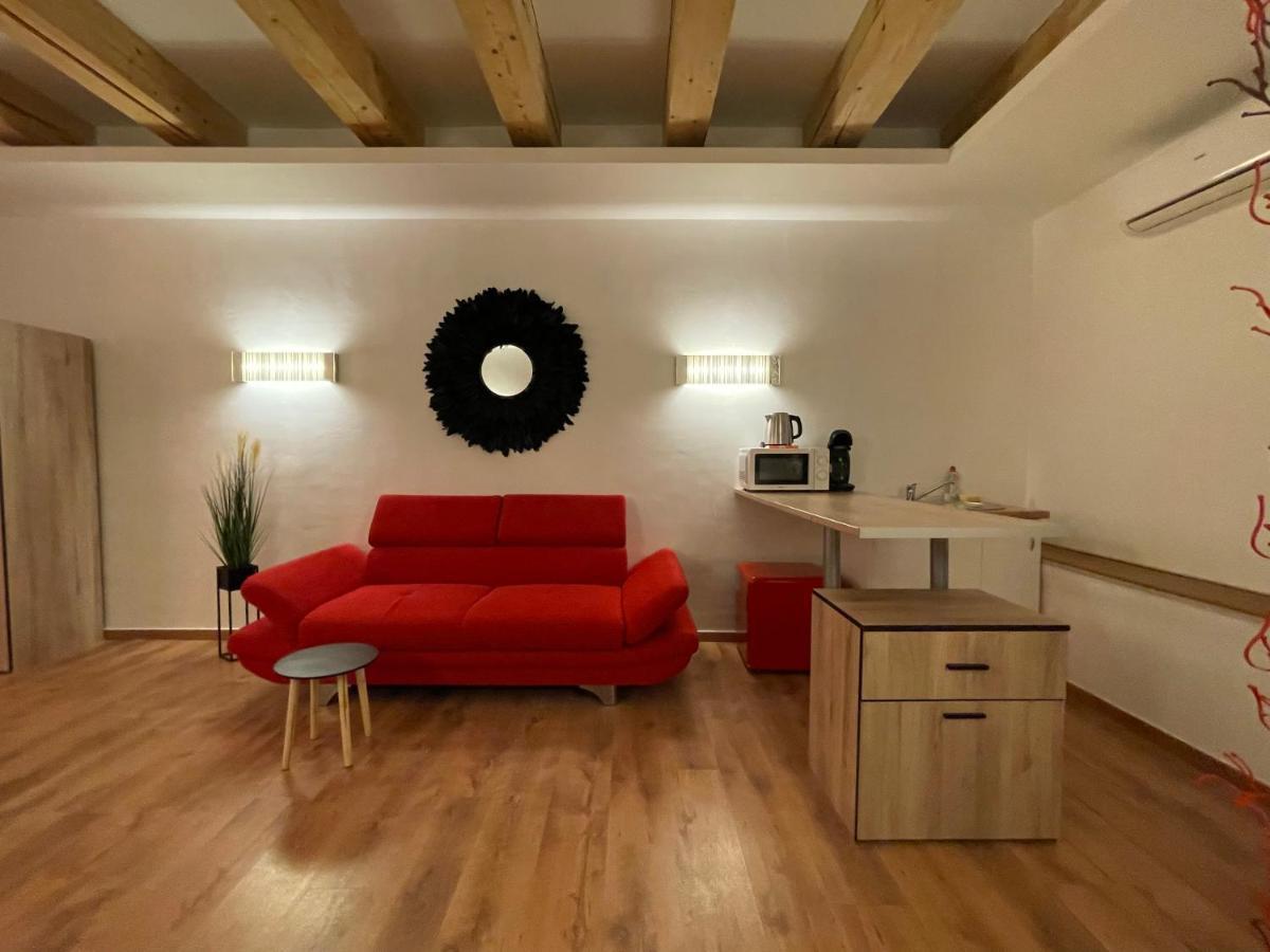 New Workspace Studio Savoya9 Self Check In Old City Center Timisoara Luaran gambar